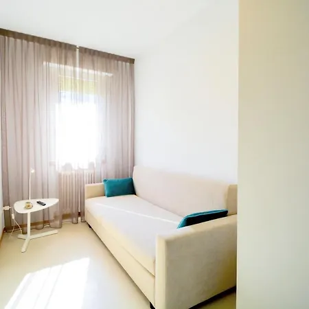 Prime Blue - Con Jacuzzi Privata 4*