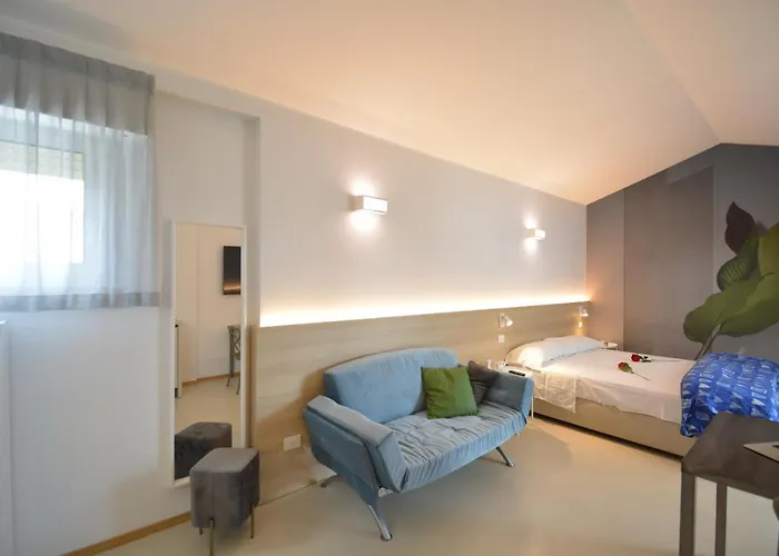 Prime Blue - Con Jacuzzi Privata מלון דירות 4*