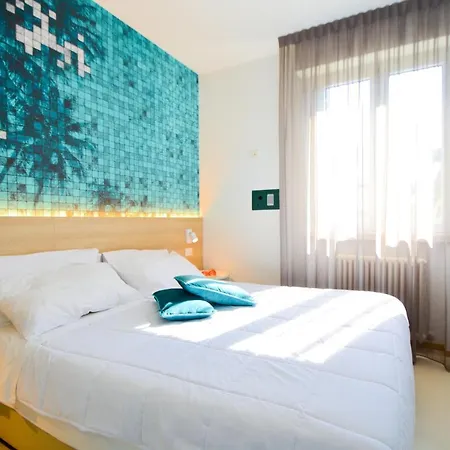 アパートホテル Prime Blue - Con Jacuzzi Privata