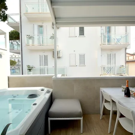 Prime Blue - Con Jacuzzi Privata